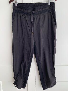 Lululemon Dance Studio Cropped Pants size 10 in Black with Side drawstring